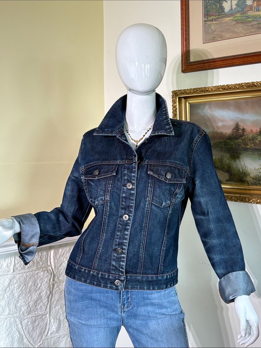 GAP Dark Wash Denim Jacket – Size Large | Classic Fitted Jean Jacket